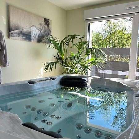 La Valentine Love Room Gites Des 3 Lavoirs Bourogne Eksteriør billede